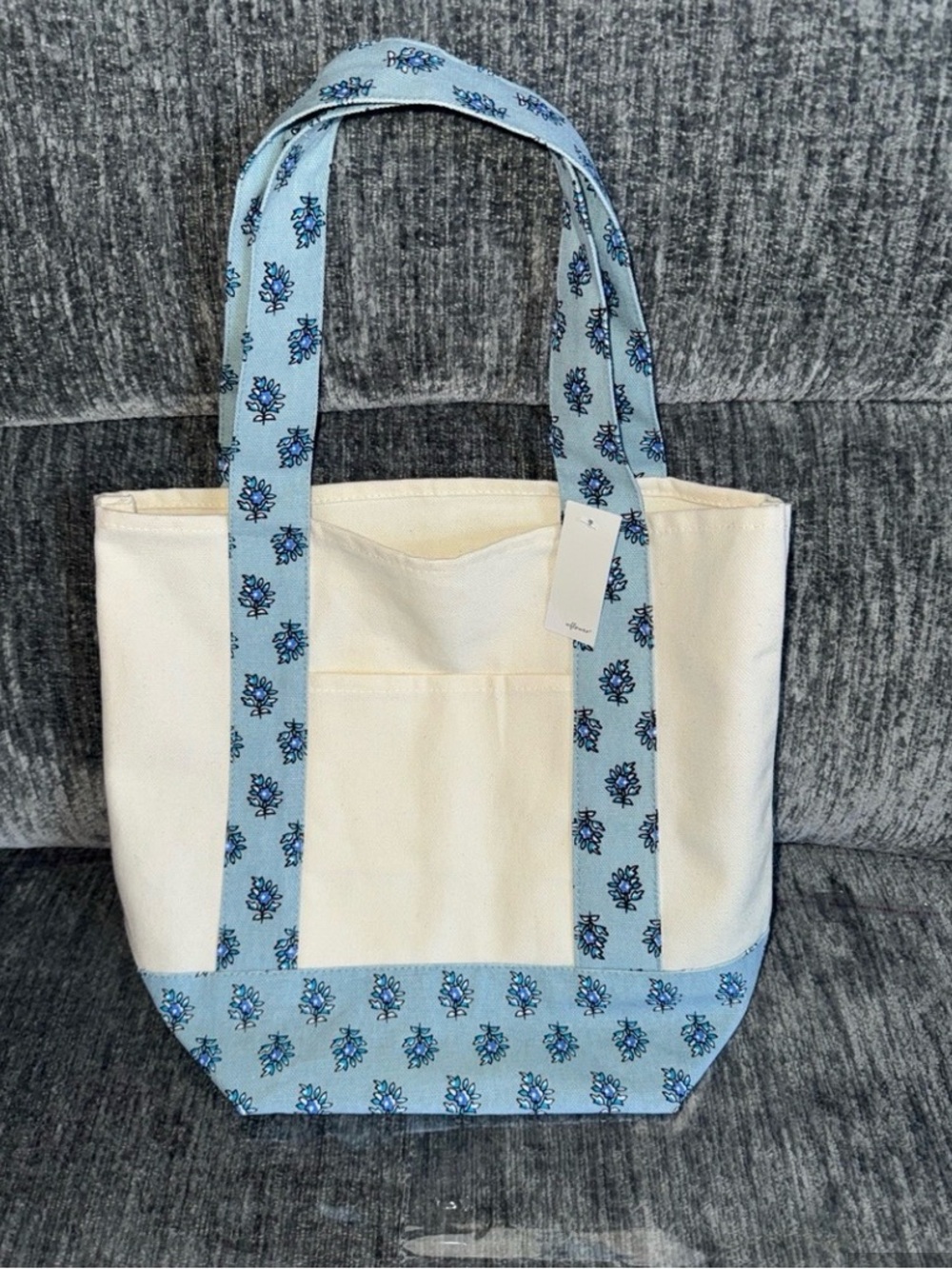 STRAWFLOWER BLUE FLORAL CANVAS TOTE